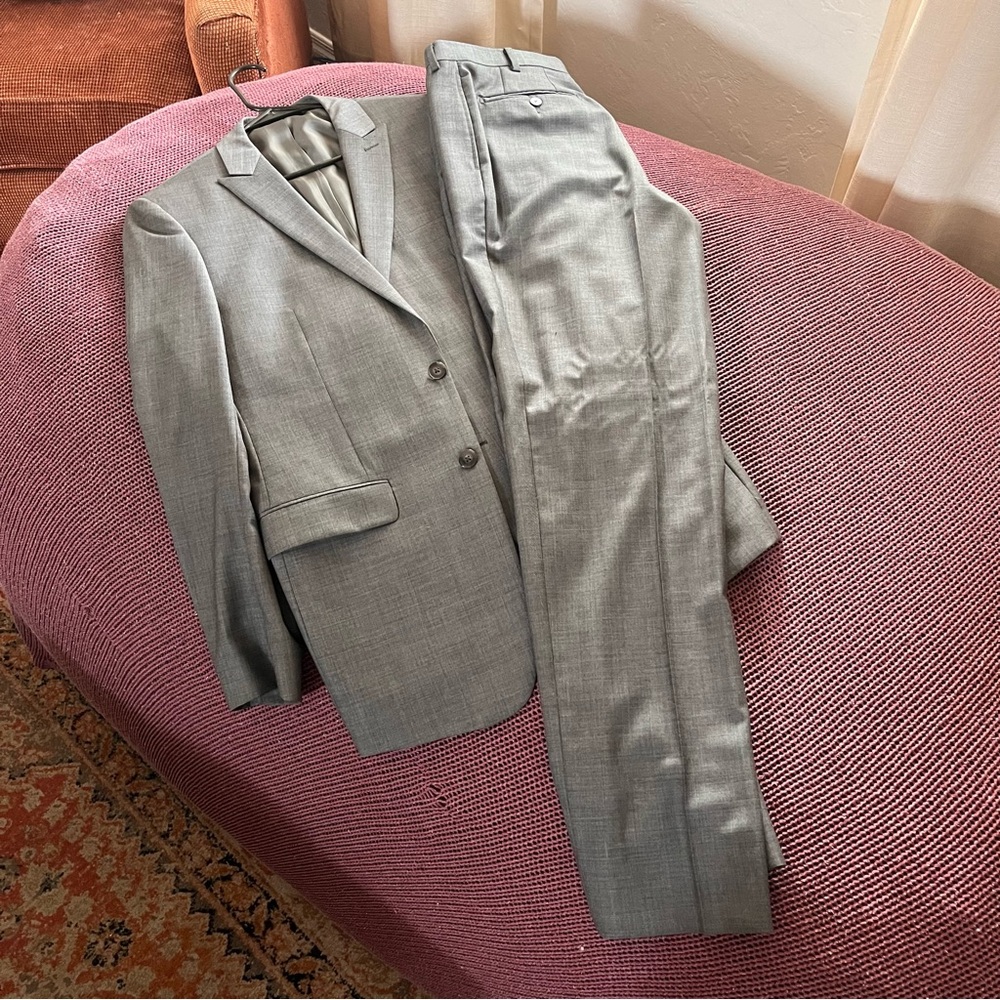 Calvin Klein Light Gray Men's Suit